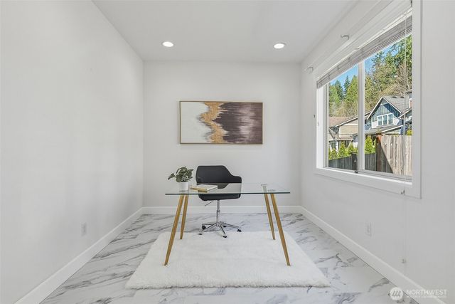 20042 94th Avenue NE, Bothell, WA 98011