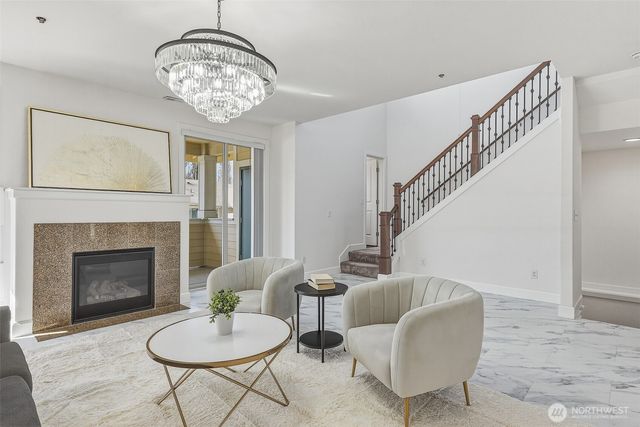 20042 94th Avenue NE, Bothell, WA 98011