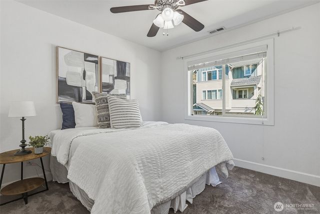 20042 94th Avenue NE, Bothell, WA 98011