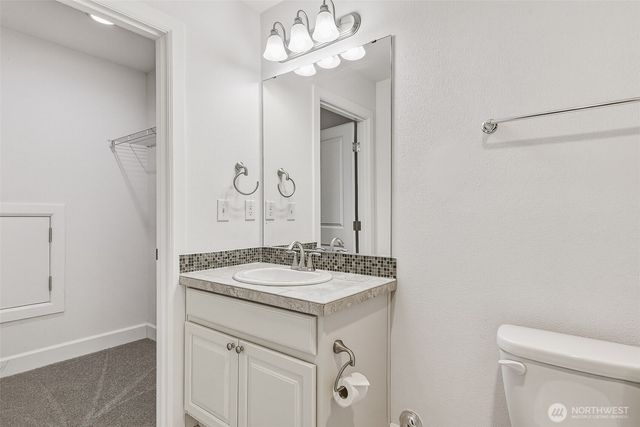 20042 94th Avenue NE, Bothell, WA 98011