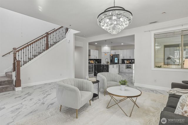 20042 94th Avenue NE, Bothell, WA 98011