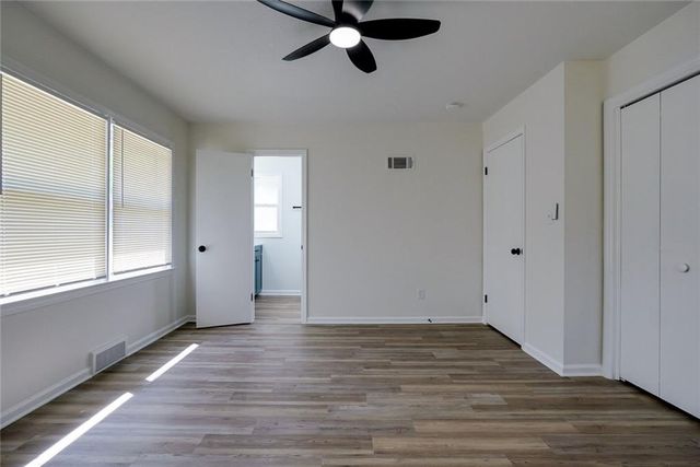 9824 Lydia Avenue, Kansas City, MO 64131