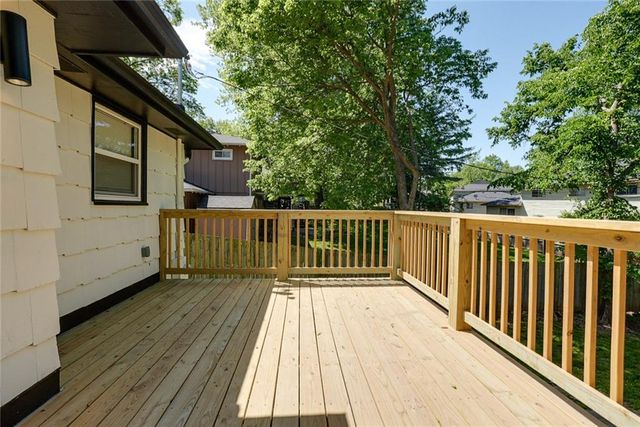 9824 Lydia Avenue, Kansas City, MO 64131