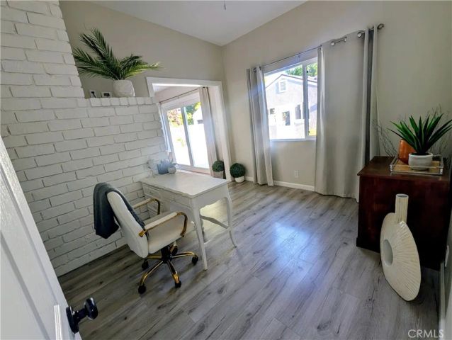 23130 Victory, Woodland Hills, CA 91367