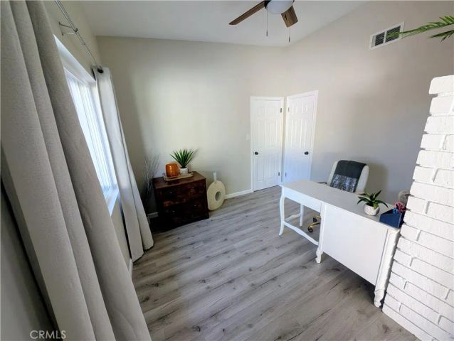 23130 Victory, Woodland Hills, CA 91367