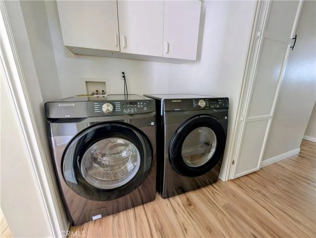23130 Victory, Woodland Hills, CA 91367