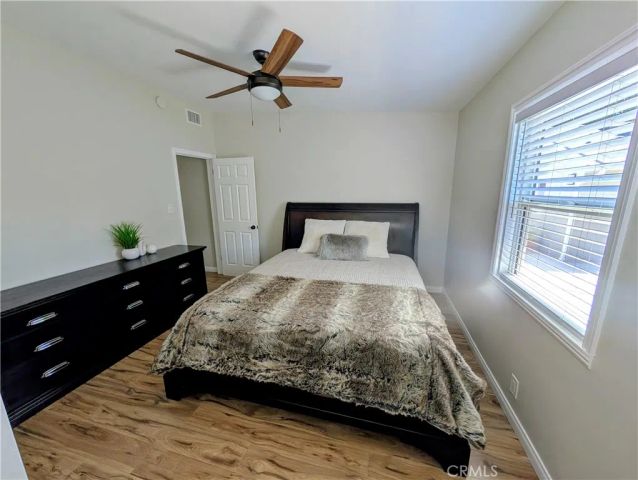 23130 Victory, Woodland Hills, CA 91367