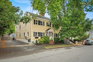 22 Kent 1, Newburyport, MA 01950