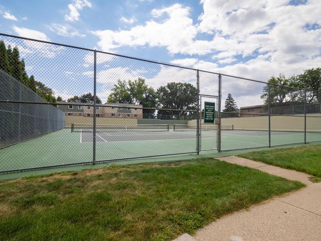 7339 W Franklin Avenue, Saint Louis Park, MN 55426