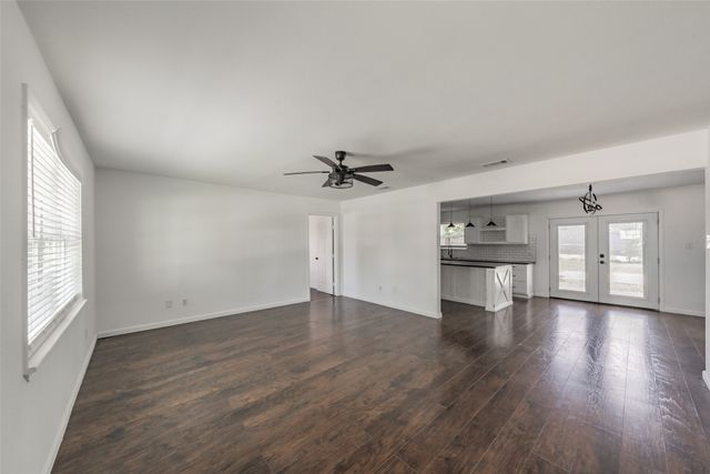 5602 Sayle Street, Greenville, TX 75402