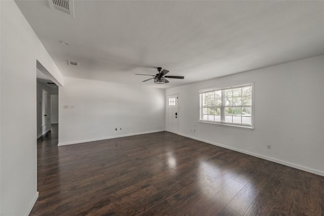 5602 Sayle Street, Greenville, TX 75402