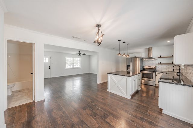 5602 Sayle Street, Greenville, TX 75402