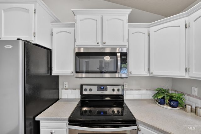 1245 S Common Ave, Boise, ID 83709