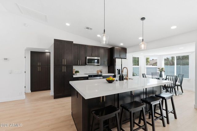 6529 S MARILYN ANN Drive, Tempe, AZ 85283