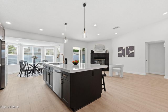 6529 S MARILYN ANN Drive, Tempe, AZ 85283