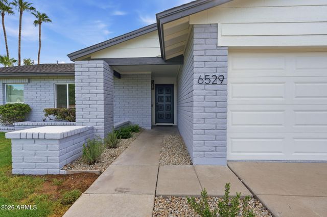 6529 S MARILYN ANN Drive, Tempe, AZ 85283