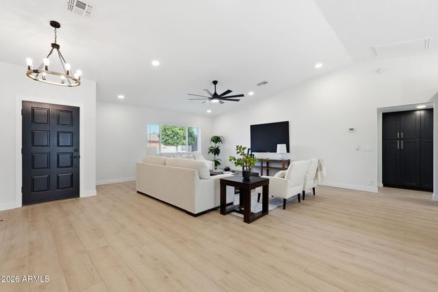 6529 S MARILYN ANN Drive, Tempe, AZ 85283