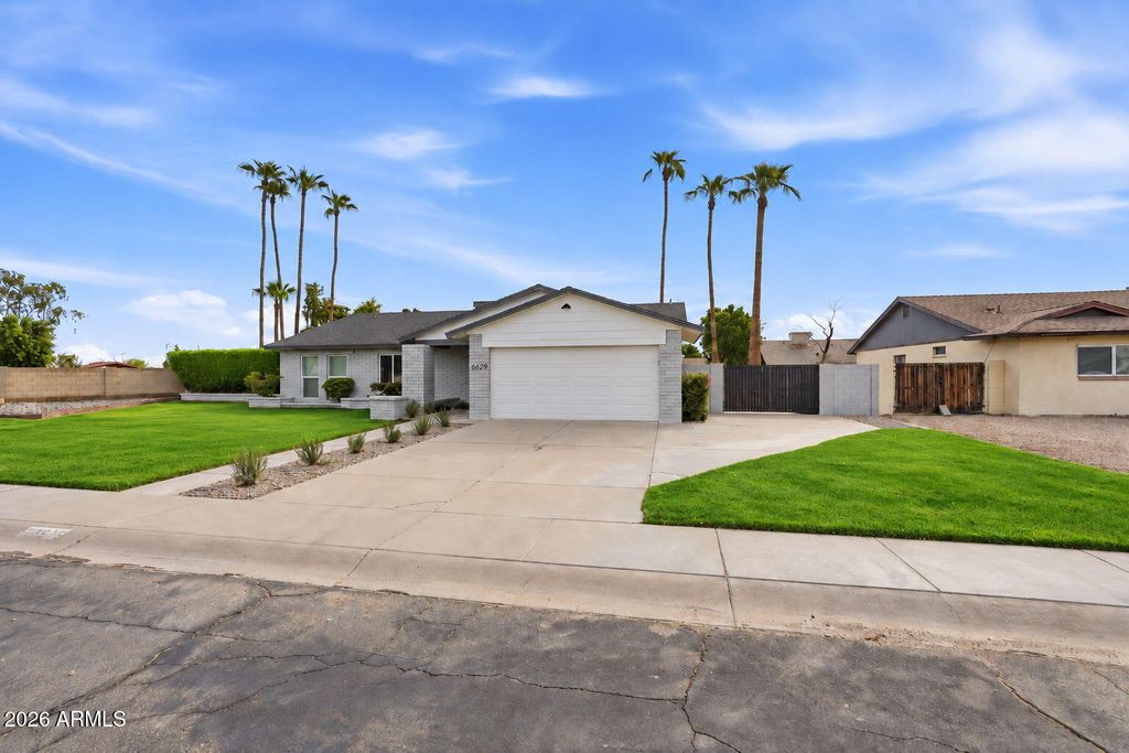 6529 S MARILYN ANN Drive, Tempe, AZ 85283 — photo 2