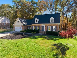 2334 Pine Point Drive, Lawrenceville, GA 30043