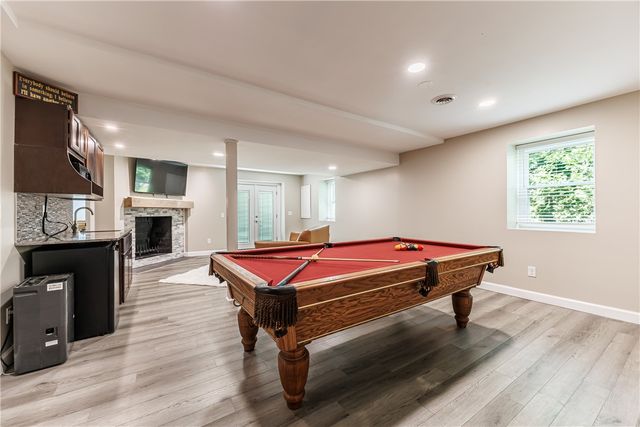 36 Pebble Creek Lane, Pittsford, NY 14534