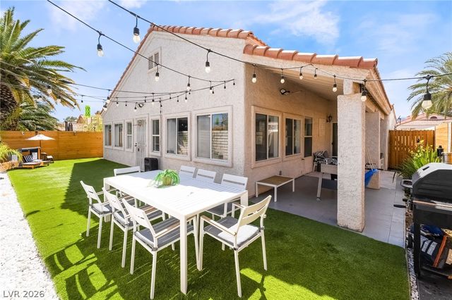 3312 Pond Run Circle, Las Vegas, NV 89117