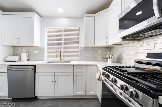3312 Pond Run Circle, Las Vegas, NV 89117