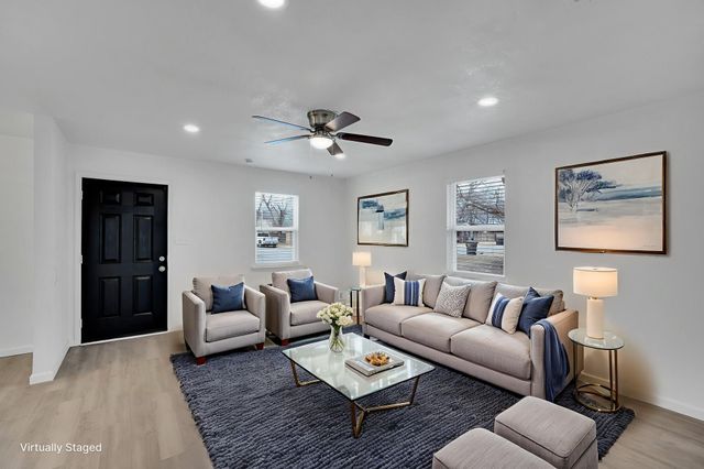 616 Sabine Avenue, Cleburne, TX 76031