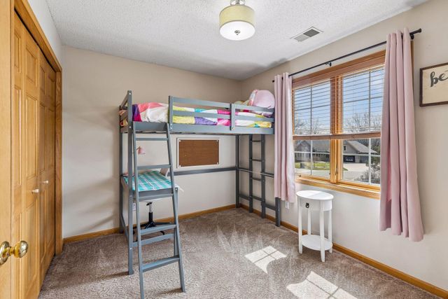 1515 Broken Oak Court, Lino Lakes, MN 55038