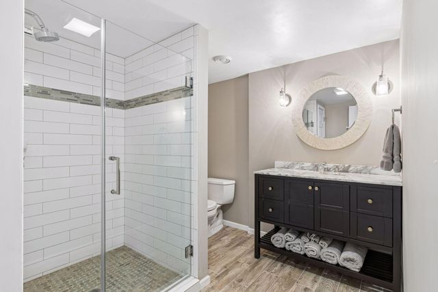 1515 Broken Oak Court, Lino Lakes, MN 55038