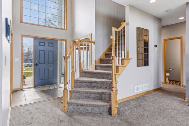 1515 Broken Oak Court, Lino Lakes, MN 55038