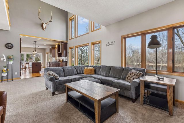 1515 Broken Oak Court, Lino Lakes, MN 55038