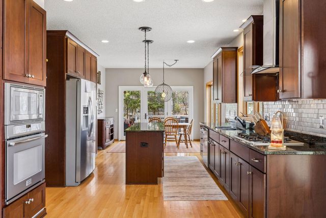 1515 Broken Oak Court, Lino Lakes, MN 55038