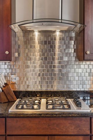 1515 Broken Oak Court, Lino Lakes, MN 55038