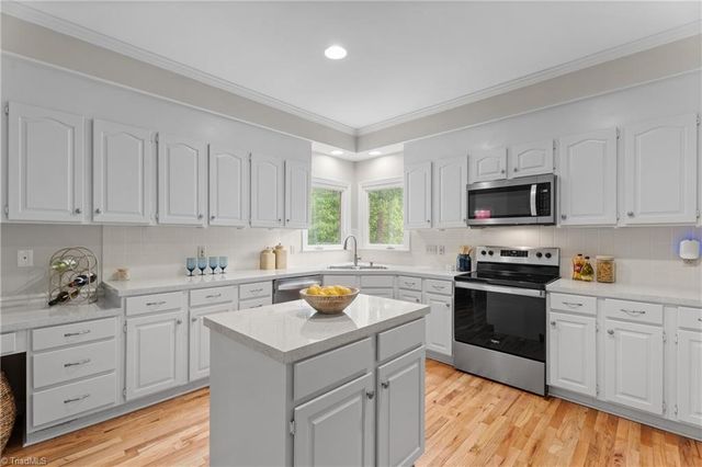 604 Barkworth Road, Clemmons, NC 27012