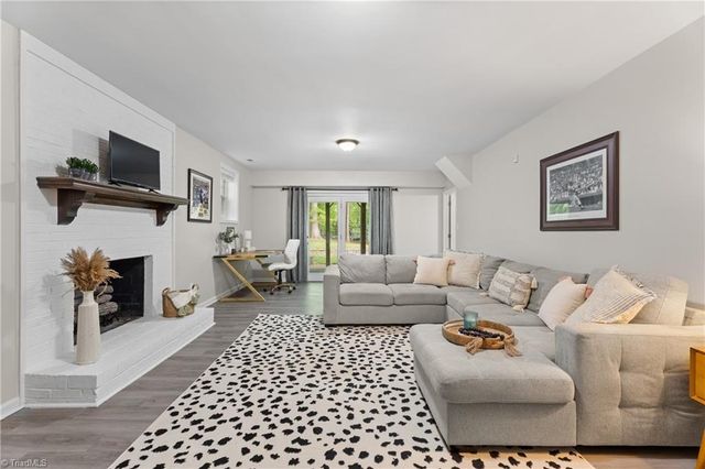 604 Barkworth Road, Clemmons, NC 27012
