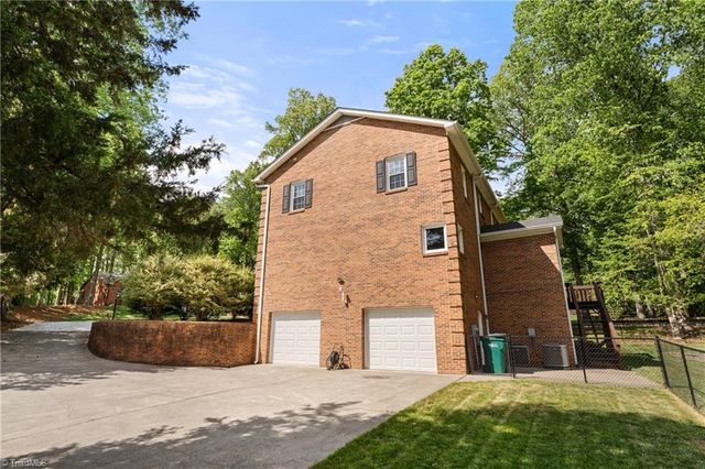 604 Barkworth Road, Clemmons, NC 27012