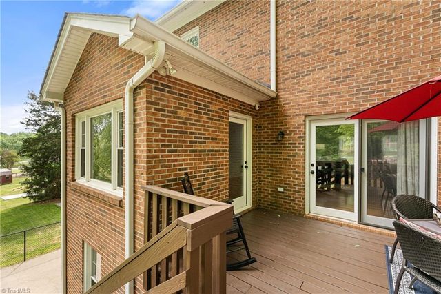 604 Barkworth Road, Clemmons, NC 27012