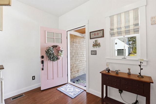 101 White Clover Trl, Plymouth, MA 02360