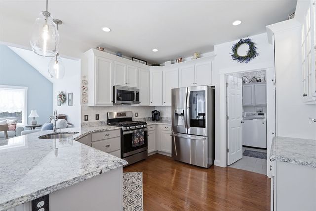 101 White Clover Trl, Plymouth, MA 02360