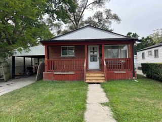 28705 Waverly Street, Roseville, MI 48066
