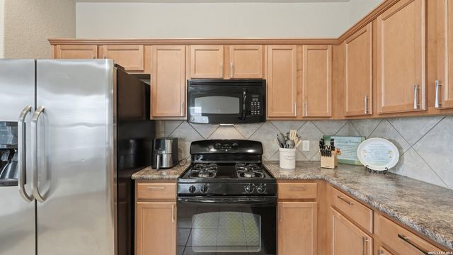 263 Limestone creek, New Braunfels, TX 78130