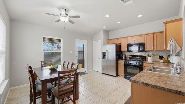 263 Limestone creek, New Braunfels, TX 78130