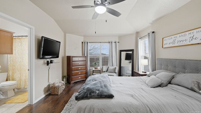 263 Limestone creek, New Braunfels, TX 78130