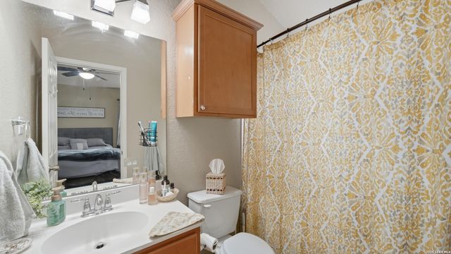 263 Limestone creek, New Braunfels, TX 78130