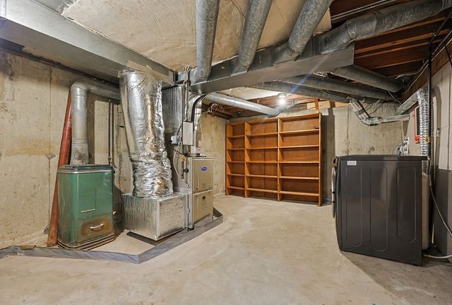 453 E 5th St, Boston, MA 02127