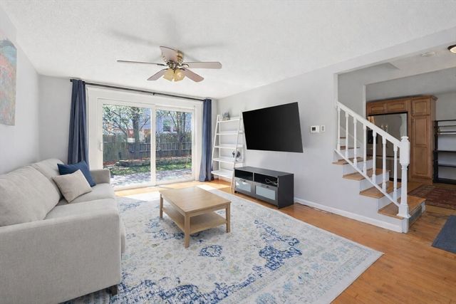 453 E 5th St, Boston, MA 02127