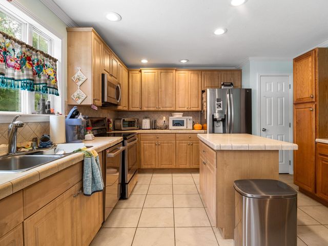 111 Owens Drive, Inman, SC 29349