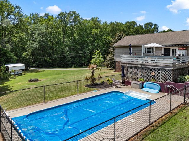 111 Owens Drive, Inman, SC 29349