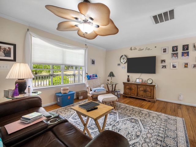 111 Owens Drive, Inman, SC 29349