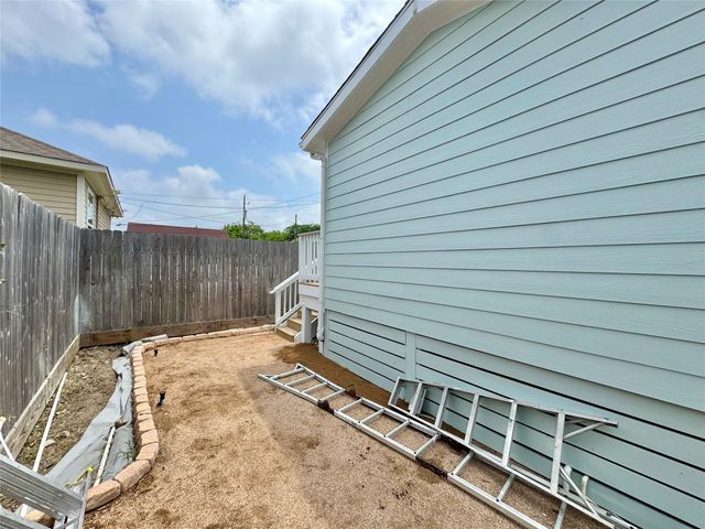 1312 35th Street, Galveston, TX 77550